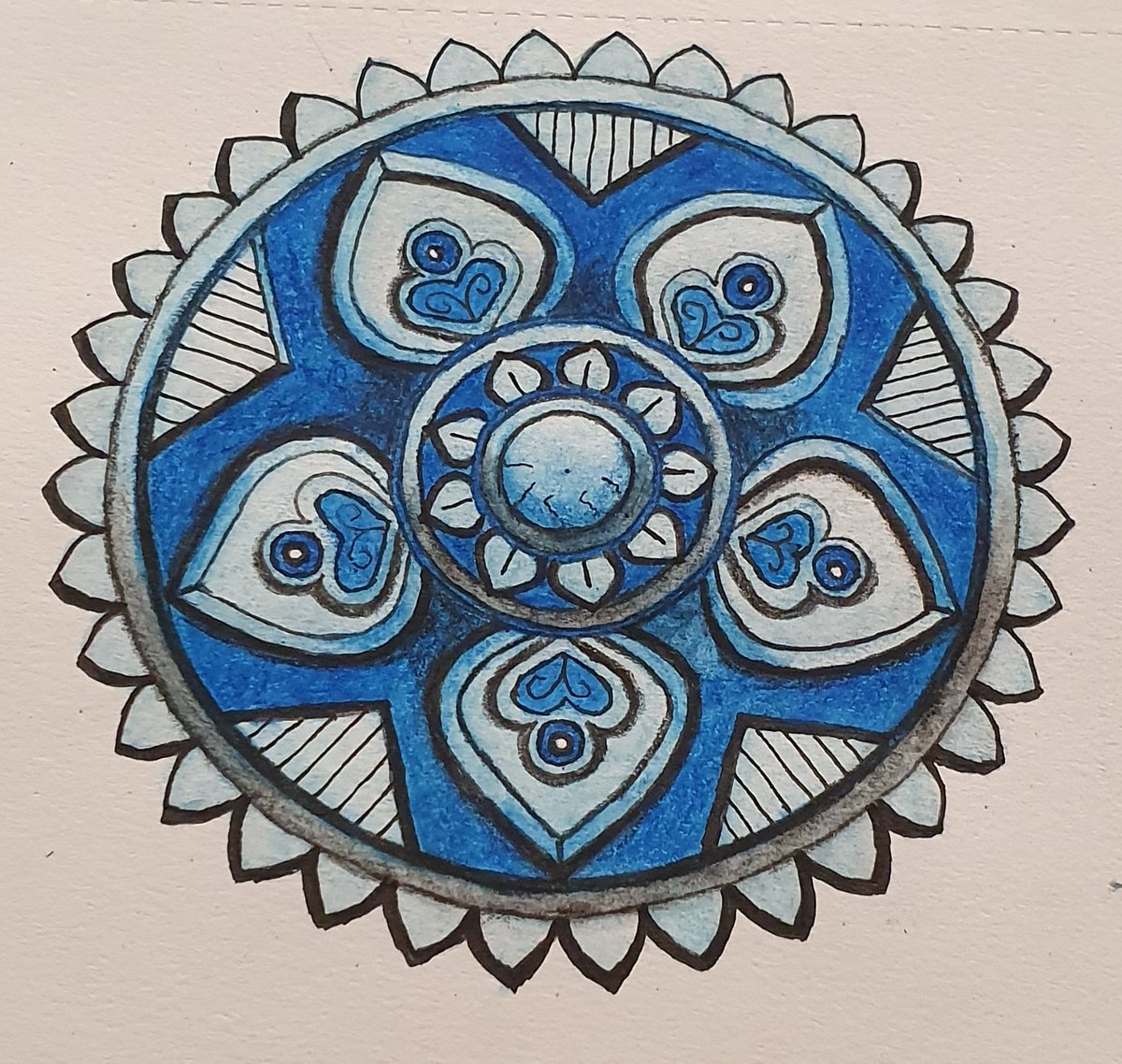 Creativ31474273's tweet photo. #doodleart #creativesoul #brustotechnicalpens #finelinework #theartistcommunity #zenartist #zendoodleartist #zentanglepatterns #mandalaartist #zentangleandmandalalove #mandala #mandalaart #mandalaunivers #mandanapainting #mandalapassion #colouringpencils #3dmandala #mandalatattoo https://t.co/qcQ2c3tK5e