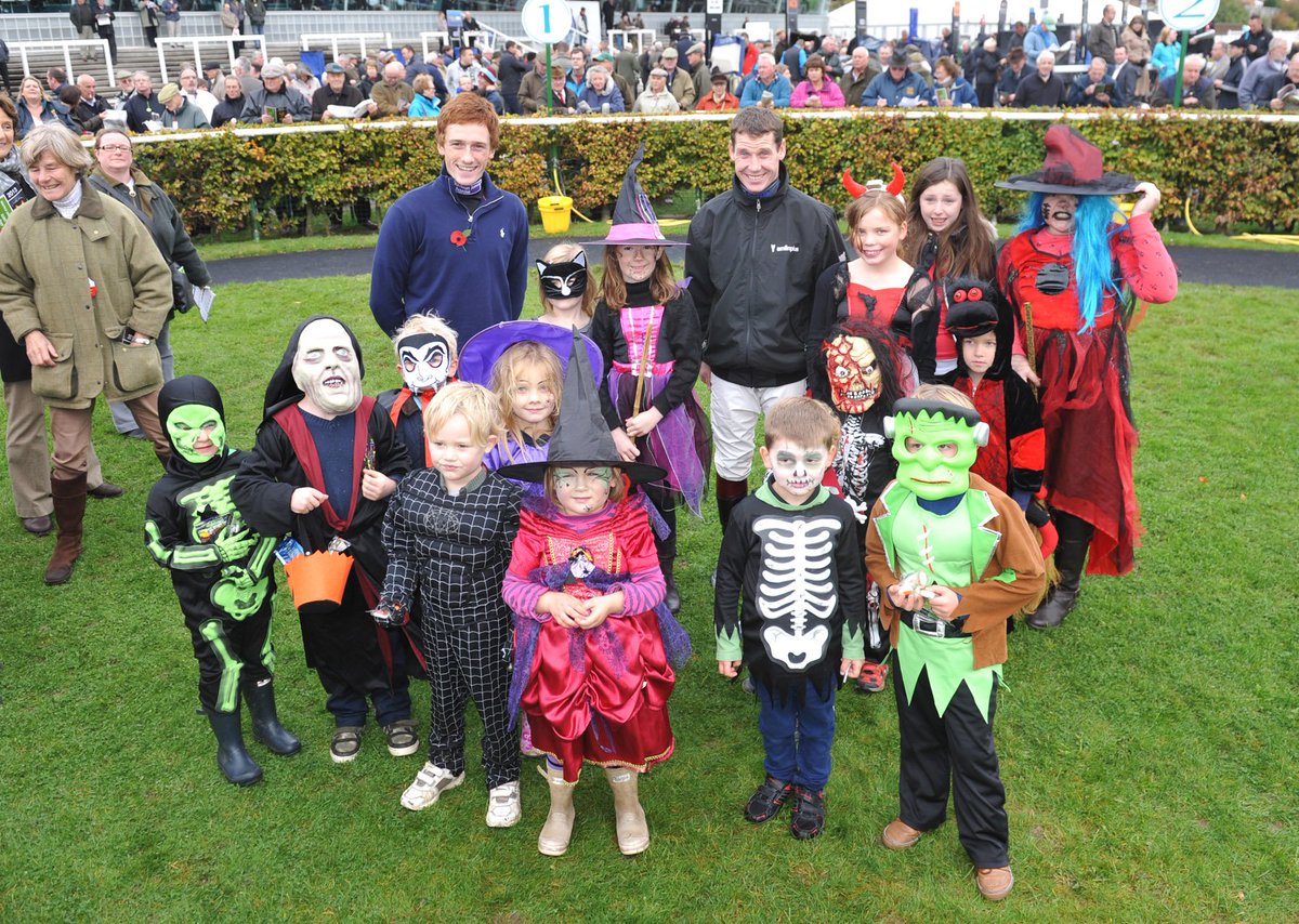 stratfordraces's tweet photo. 🗓 Raceday Reminders!

Don't worry, folks, we're getting closer...🧐

Monday 7th October: Afternoon Racing 🍂
Saturday 19th October: Oktoberfest 🍻
Thursday 31st October: Halloween Raceday 🎃
Monday 11th November: Armistice Day 💂

🎟 👉 https://t.co/trq2AZ4Gsl https://t.co/VWPsPIywDZ