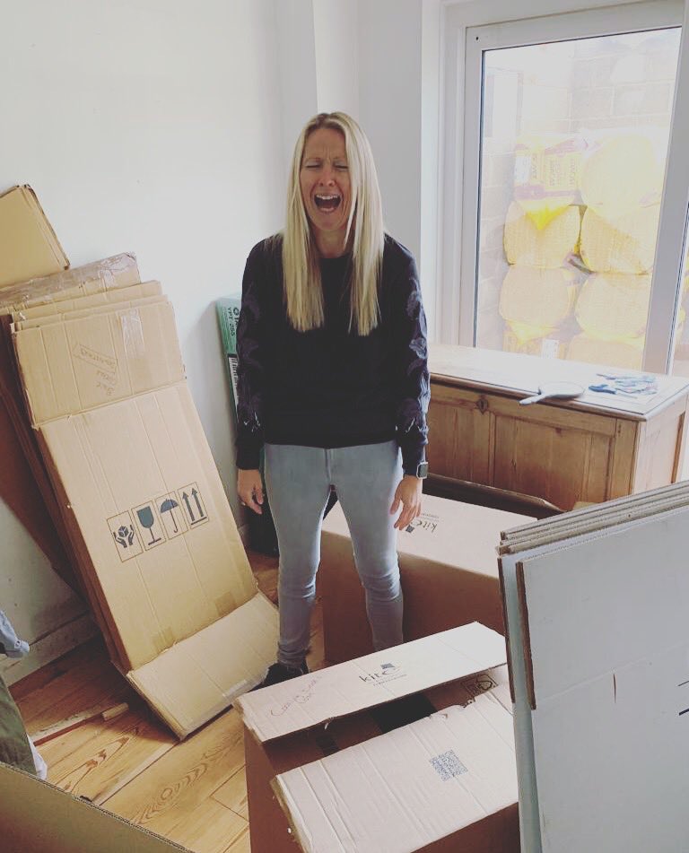 Caz is not stressed at all about moving out of her home. Not one bit. There is an awful lot of accumulative crap after living in a house for 10 years and that’s not even including the Lego! Caz hates adulting...
#adulting #moving #ThursdayThoughts