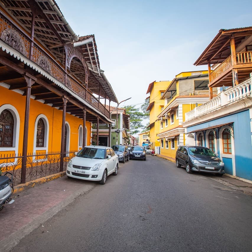 InfoGrasshopper's tweet photo. A walk through old Latin quarters in #Panjim, #Goa. #goatourism #beachlife #goadiaries #travelphotography #travelsoul #festival #travelblogger #traveltips https://t.co/rWHgBgxJxS