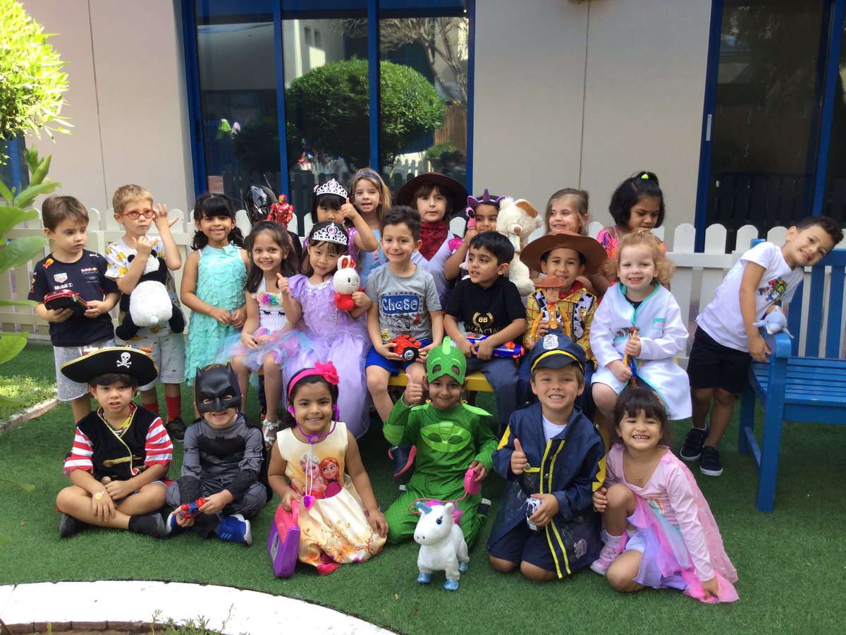 JPS_FS2's tweet photo. It’s an all about me day in FS2F today. We are wearing our favourite clothes and have our favourite toy! #Fs2 #jpsrewritethestars https://t.co/2wEkPPi9Ja