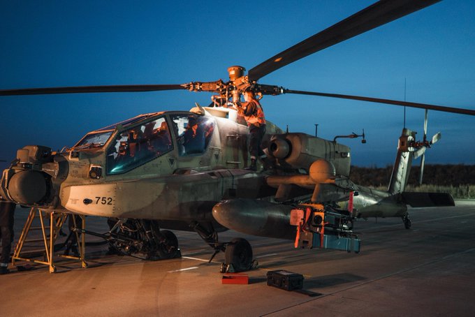 EFYbqA6WkAIjt3w?format=jpg&name=small