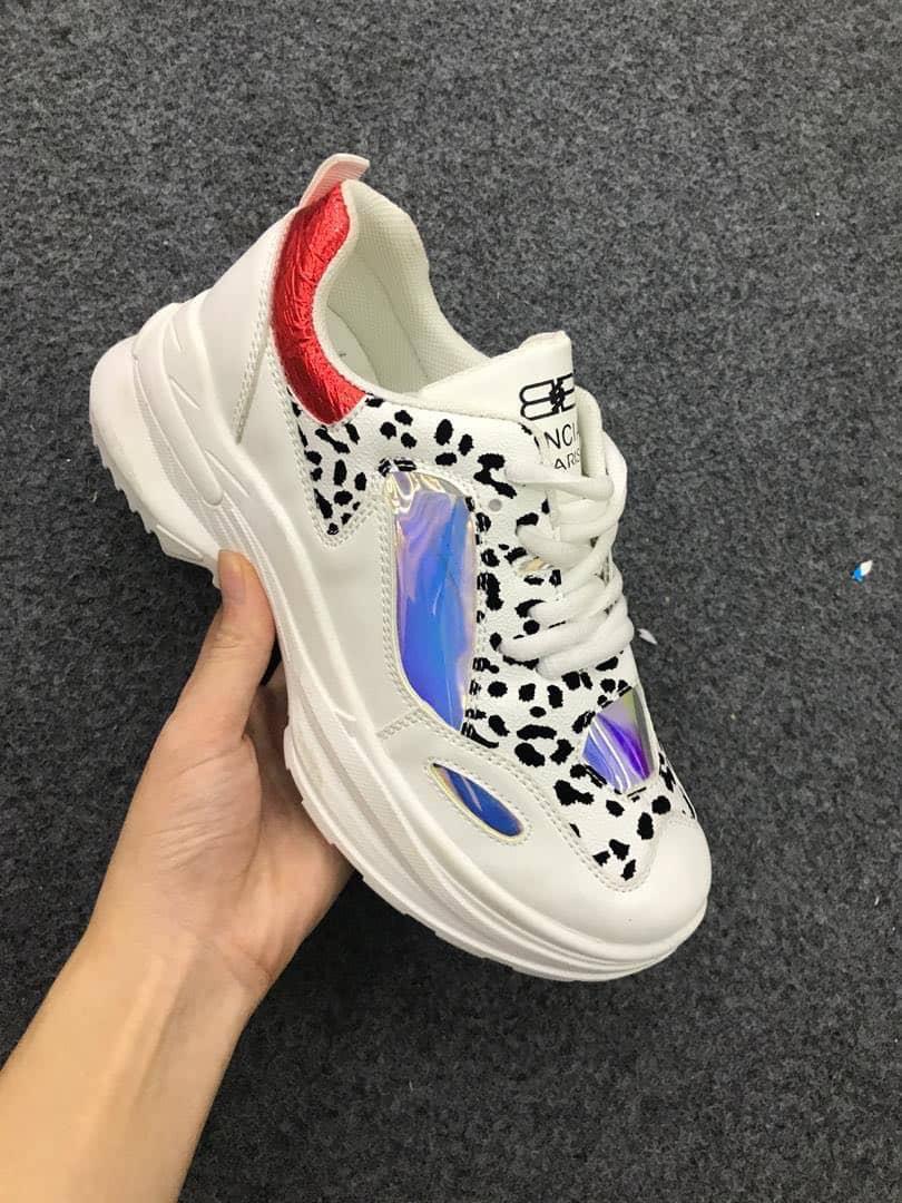 jmkvictoria's tweet photo. Lovely affordable sneakers.
Size 37-42
Price- N7000
#sales #fashionstore #AkureHowFar #AkureTwitterCommunity #ekomustmove #twittersales https://t.co/viW73KxJwv