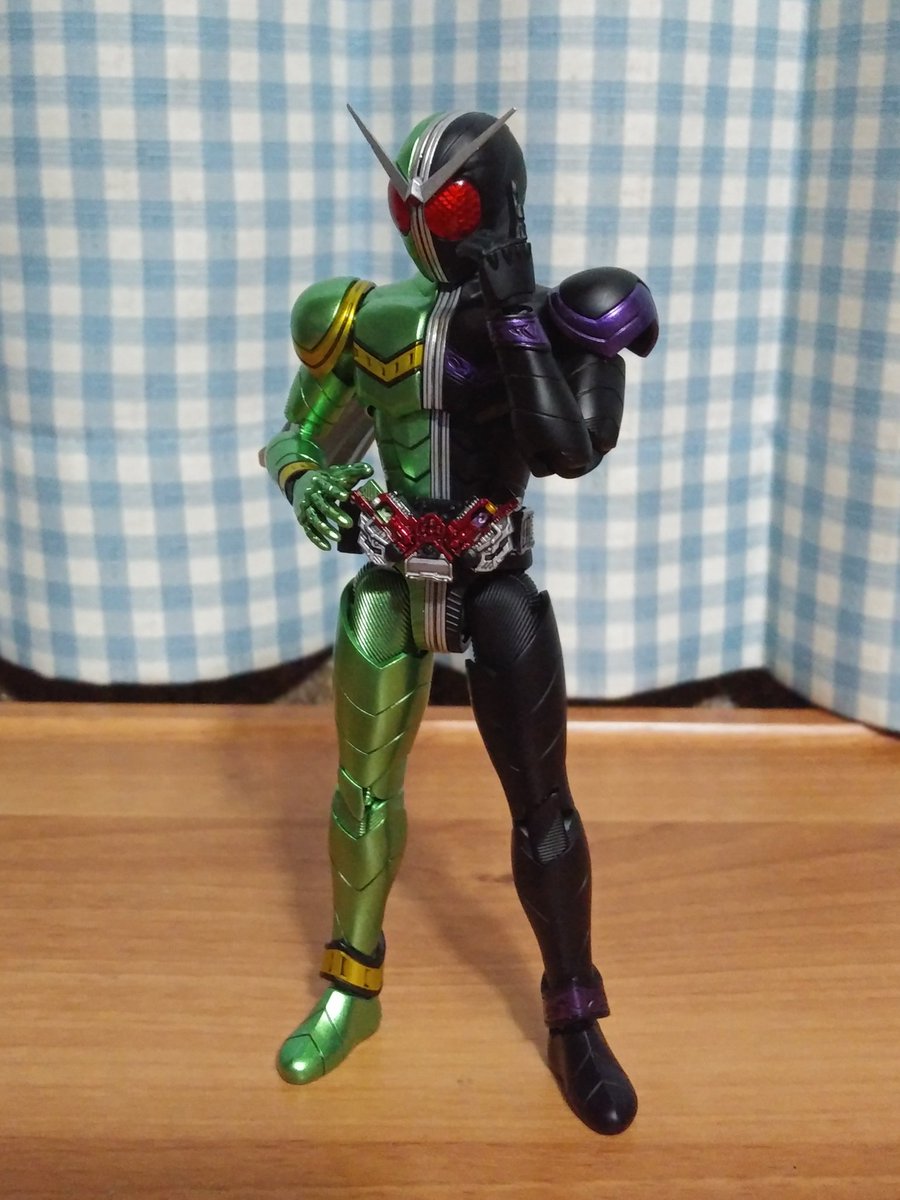 たくたく على تويتر フィギュアライズスタンダード 仮面ライダーダブル サイクロンジョーカー完成です 目立つ合わせ目を消し ジョイント穴を埋めて肩アーマーを胴体接続にして全塗装しました ニチアサフィギュア改造部 プラモデル 仮面ライダーw たくたく على تويتر フィギュアライズスタンダード 仮面ライダーダブル サイクロンジョーカー完成です 目立つ合わせ目を消し ジョイント穴を埋めて肩アーマーを胴体接続にして全塗装しました ニチアサフィギュア改造部 プラモデル 仮面ライダーw