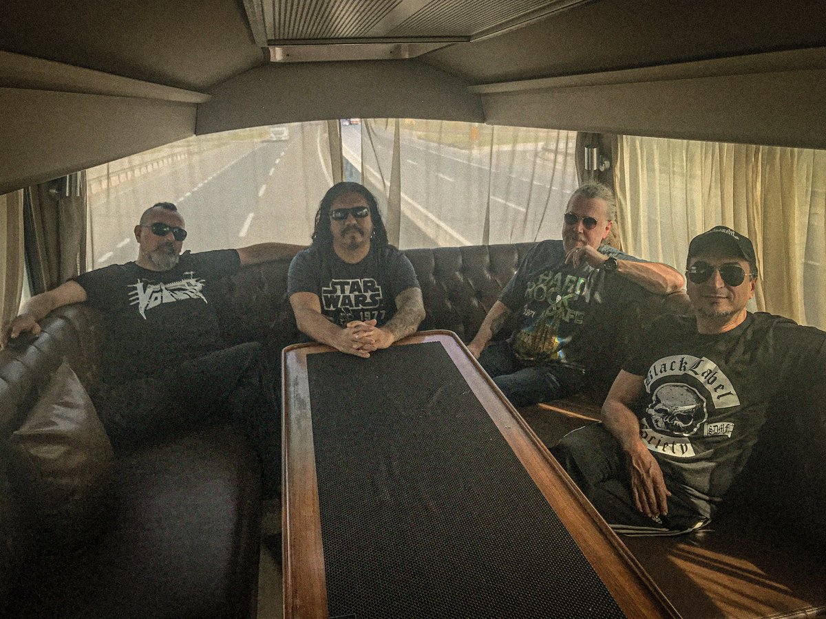 Eskişehir konseri için yoldayız. Akşam görüşmek umuduyla. 🔥 @milyonfest #FestivaleSahipÇık