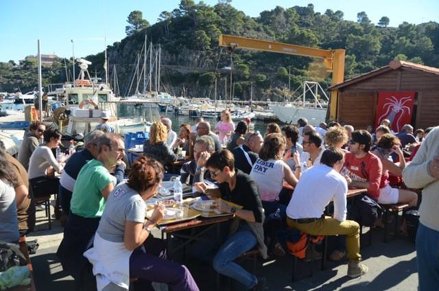 Velamare's tweet photo. MINI #CROCIERA in #BARCA A #VELA alla #SAGRA DEL TOTANO 1/3 novembre 2019 | #Capraia
⛵️Sail, 🐟Fish, 👨‍🍳Cook!
Appuntamento imperdibile per appassionati di viaggi, vela e gastronomia 🔝 ITINERARIO, INFO e COSTI: info@velamare.it https://t.co/WHsELCWeFJ