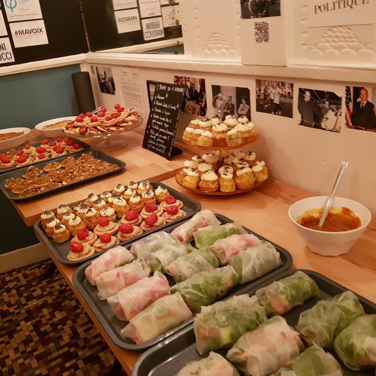 politicafeparis's tweet photo. Nous faisons aussi des PRIVATISATIONS et du TRAITEUR !
Pour les privatisations, nous faisons payer les consommations et pas la location.

Pensez au Politicafé pour vos anniversaires et célébrations !

#paris18 #privateaser #restaurantparis #restaurant #traiteurparis https://t.co/PRoBzrBHMx