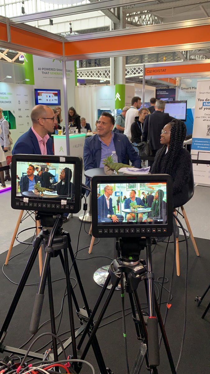 disruptivelive's tweet photo. @tim_j_bond from DMA will be joining us next! Tim will be talking about how data, used in the right way, is a window into the lives of consumers
#TFM19 #ECE19 #ADTECHLDN #CustomerFirstLive #DisruptiveLIVE
w/ @TFM_EVENT @ECOMMERCEEXPO @ADTECHLDN @Customer1stLive https://t.co/qf93htOwY5