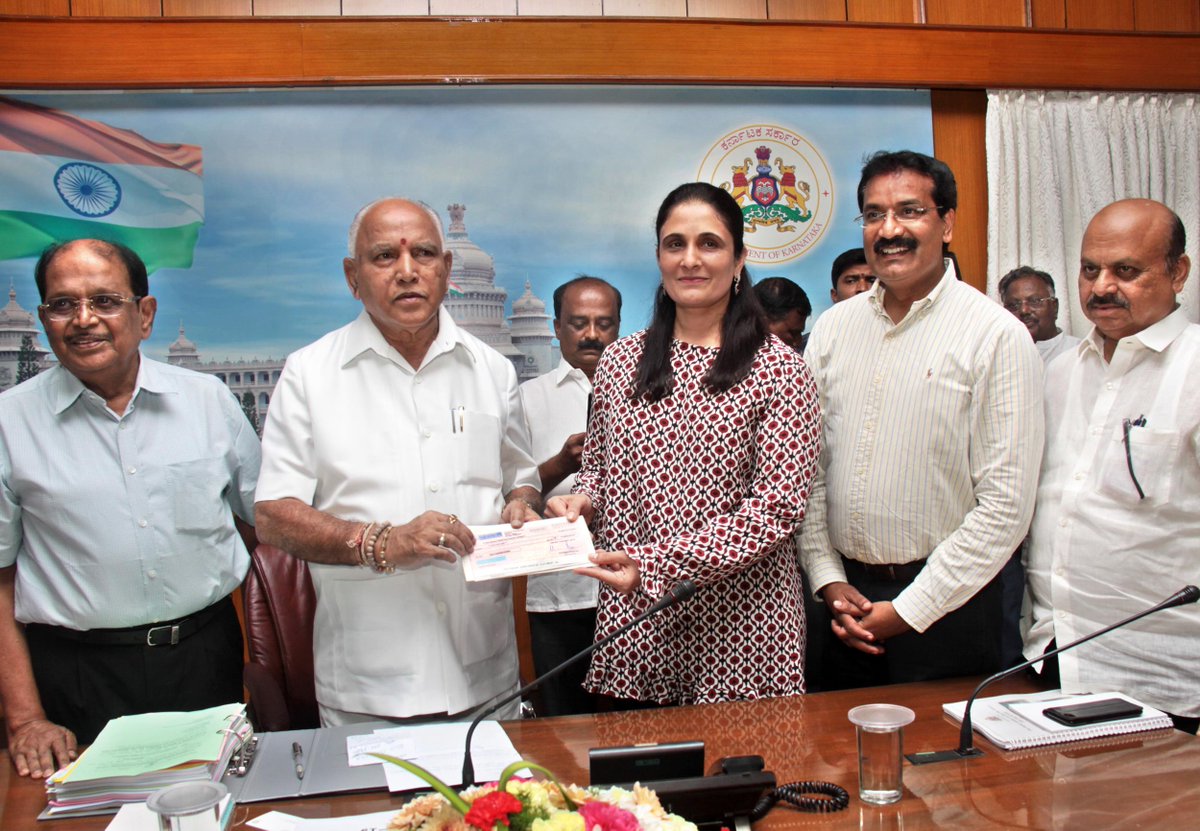 SunTV's tweet photo. Sun TV Network donated rupees 5 crores for relief and rehabilitation of flood affected people in Karnataka. The cheque was given today to the Honorable Chief Minister of Karnataka Mr.B. S. Yediyurappa. https://t.co/SgsSVB1wdy