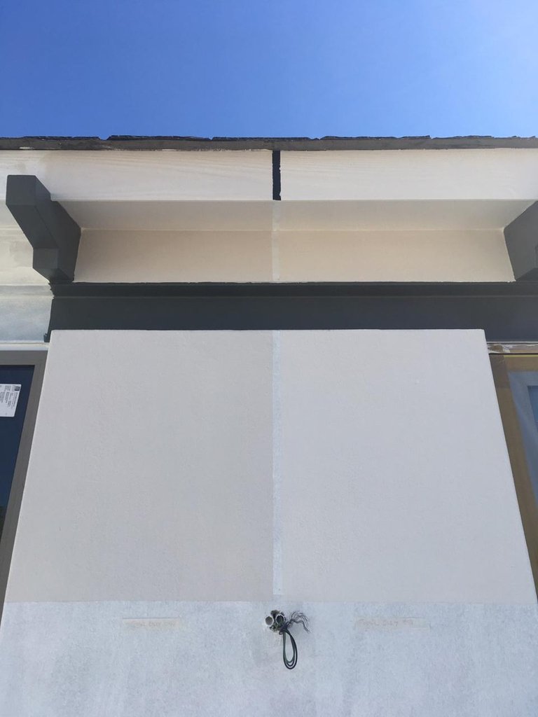 kmma_architects's tweet photo. Project architect, Marilu Vermeulen, shares some details from this week's site visit to House La Pastorale in Stellenbosch: front door, paint samples and ceiling details.
.
#KMMAconstructionsite https://t.co/6Nw6nviLm2
