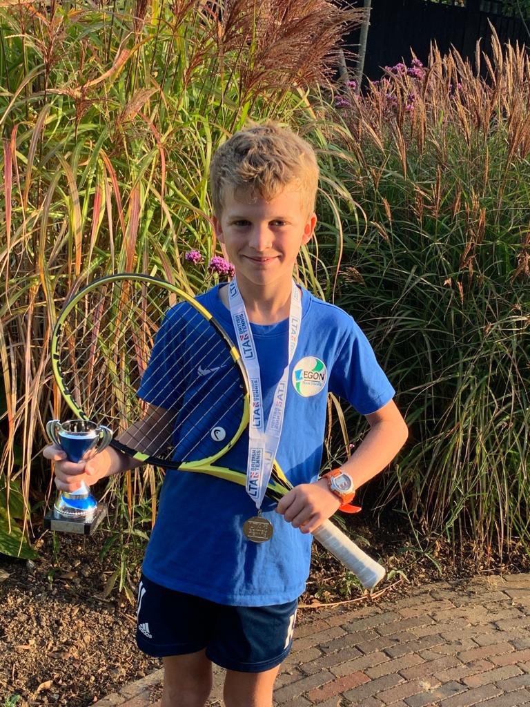 oaks_7's tweet photo. A massive congratulations to Huw Morgan on winning the boys 10u singles event at Woodford Wells last weekend. https://t.co/36v7fCzXvf