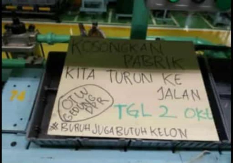 Fikryy_id's tweet photo. Yesyouuu .. #buruhbergerak #buruhterpanggil #stmmahasiswabersatu https://t.co/dKUlBa3Dga