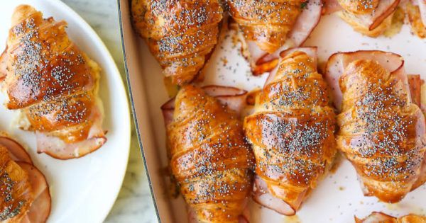 SavistoHome's tweet photo. Baked Ham and Cheese Croissants https://t.co/rJX122zEcA via @damn_delicious https://t.co/5kr4dy4SPo