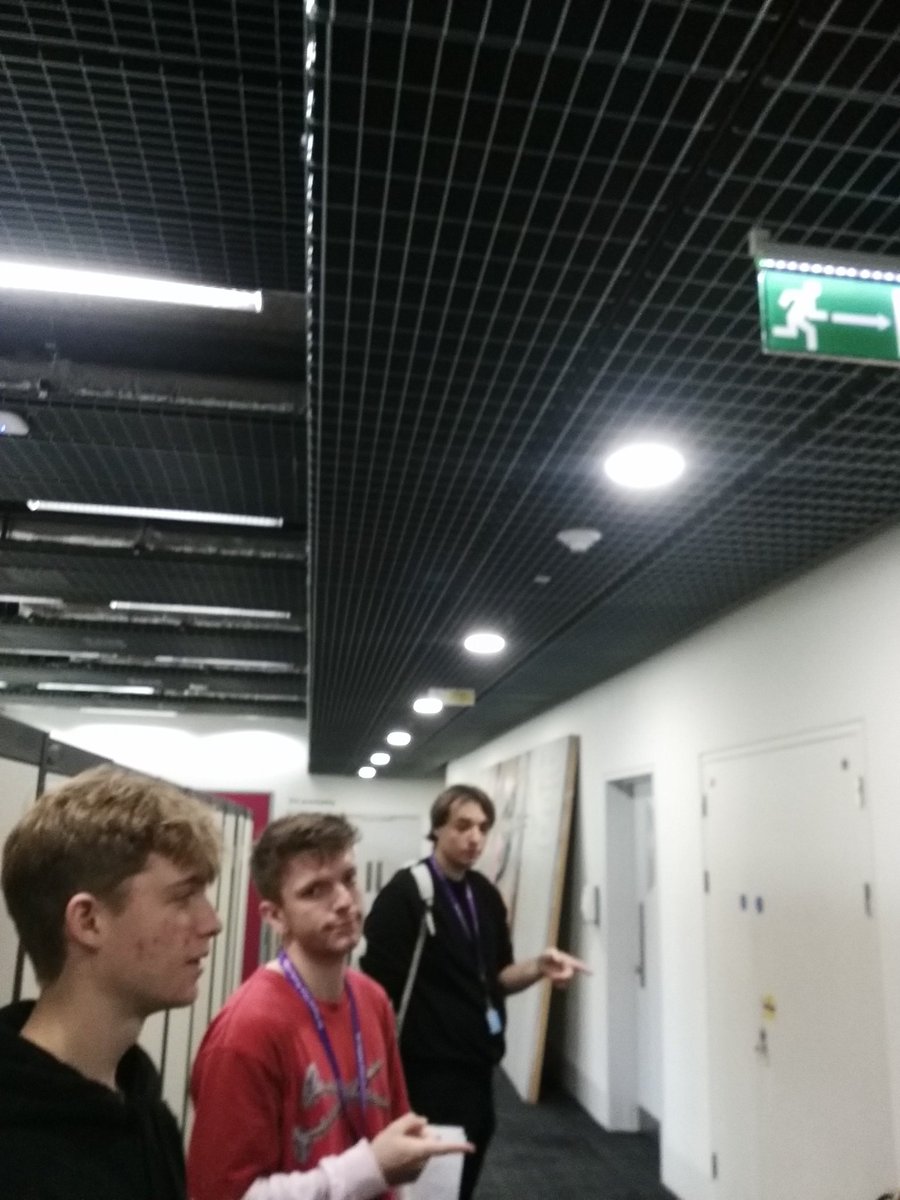 RavesTrail4's tweet photo. #badmotherflockers #joinravensbourne https://t.co/GkCOqGlPGD