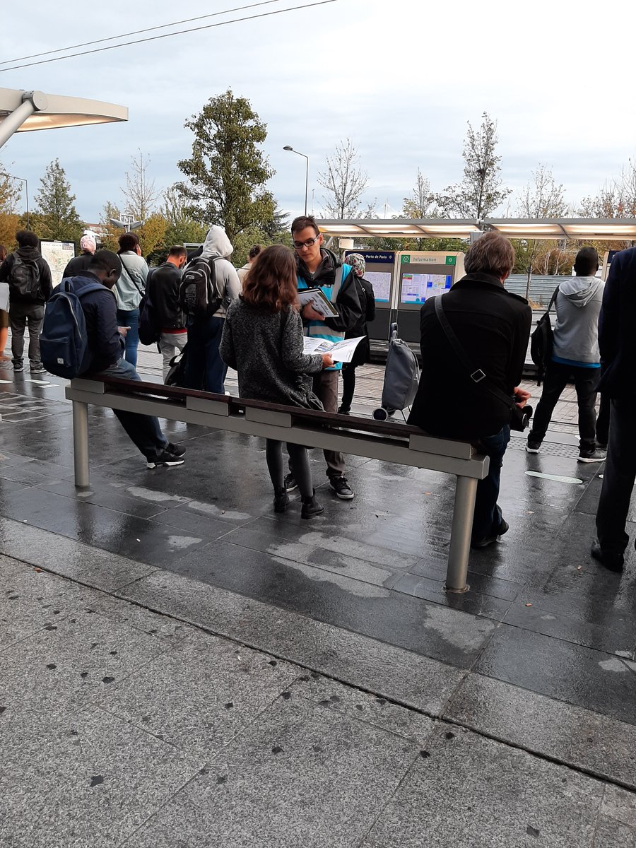 Epiceum's tweet photo. Depuis le 9/09/19, avec notre partenaire @respublica, nous accompagnons @IDFmobilites dans la concertation autour du projet de prolongement du tramway T8. Objectifs : aller à la rencontre des usagers, les informer sur le projet et recueillir leurs avis. #compublique #comprojet https://t.co/ZbPpoBOwL9