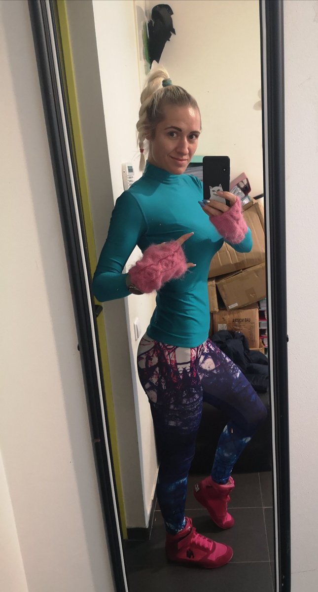 PaulaRamosLT's tweet photo. It's THAT cold at work 😳🥶
#cold #underarmour #lemongym #pumprp #autumn #trenere #asmeninetrenere #personaltrainer #fit #fitness #happy https://t.co/ZMaSzZu9Mi