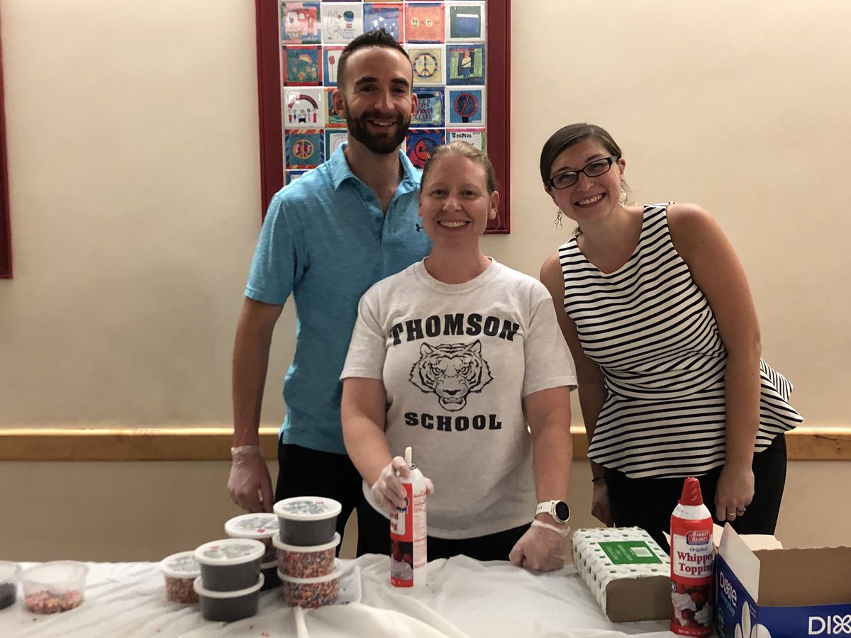 Our amazing staff at Thomson helping out at the ice cream social!  Thanks you to these amazing volunteers!! <a href="/ThomsonTigers/">Thomson Tigers</a> <a href="/tigertibert/">Donna Tibert</a> @lovetoteach1209 <a href="/MsAhearnLMS/">Courtney Ahearn</a>