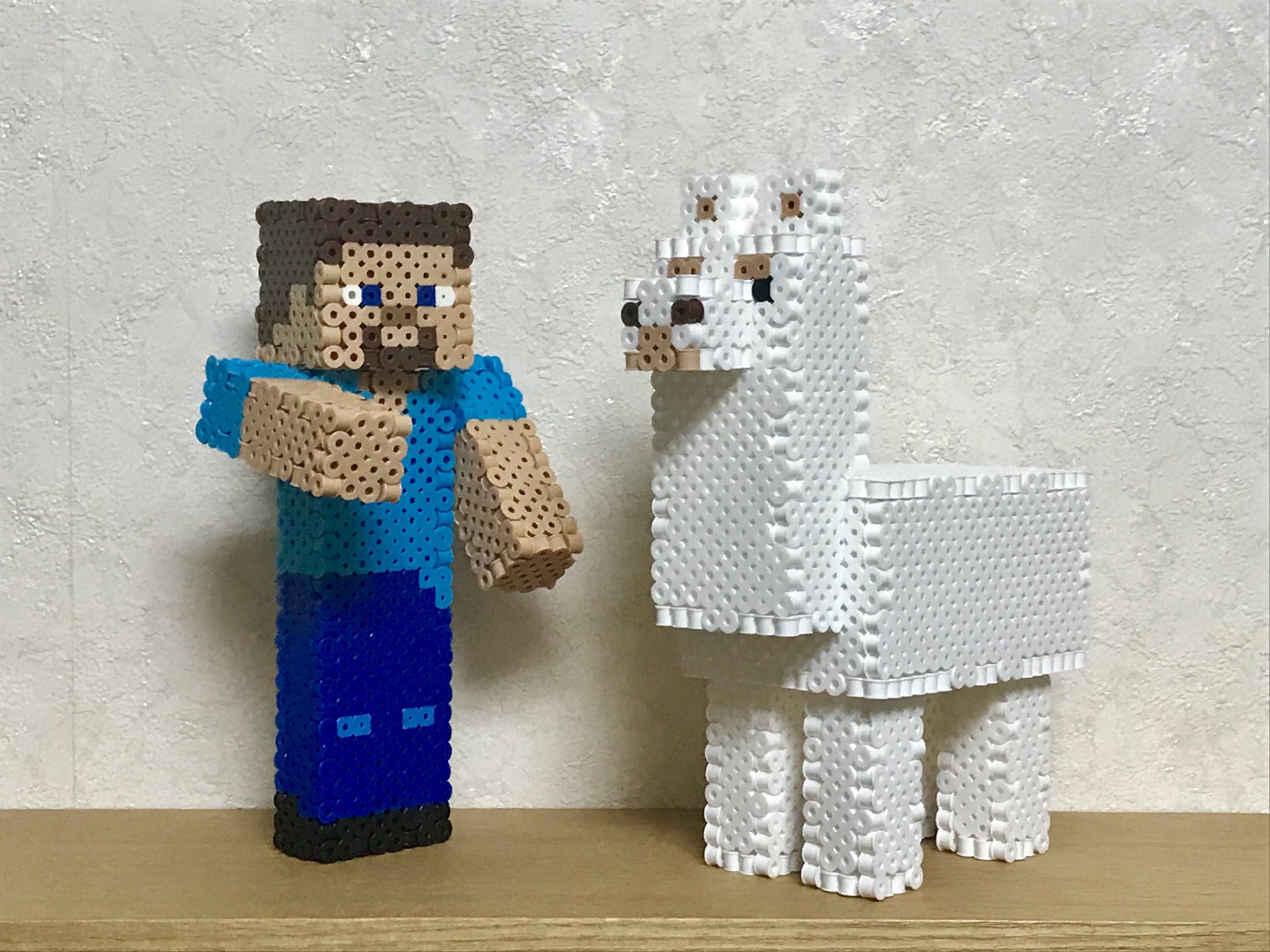 Twitter 上的 Sappoi さっぽい 立体アイロンビーズ アイロンビーズでマインクラフトのラマ作ってみました おけつのしっぽがポイントです 次は装飾されたラマや毛並みの色違いのラマを作りたいです アイロンビーズ パーラービーズ 立体 アイロンビーズ