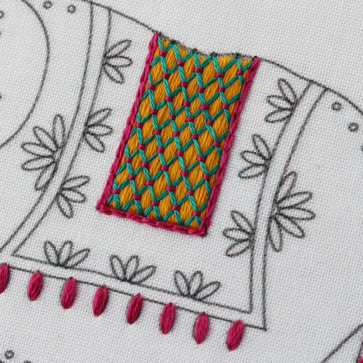 EmbroideryCart's tweet photo. A close-up of the lattice work in the upcoming elephant embroidery kit 👀 It looks so intricate but yet very simple to do 😄
#newelements #latticework #suitableforbeginners #embroiderykit #elephant #elephantembroidery #lattice #embroidery #sneakpeek #handembroidery #diycrafts https://t.co/LvWVSpyzSd