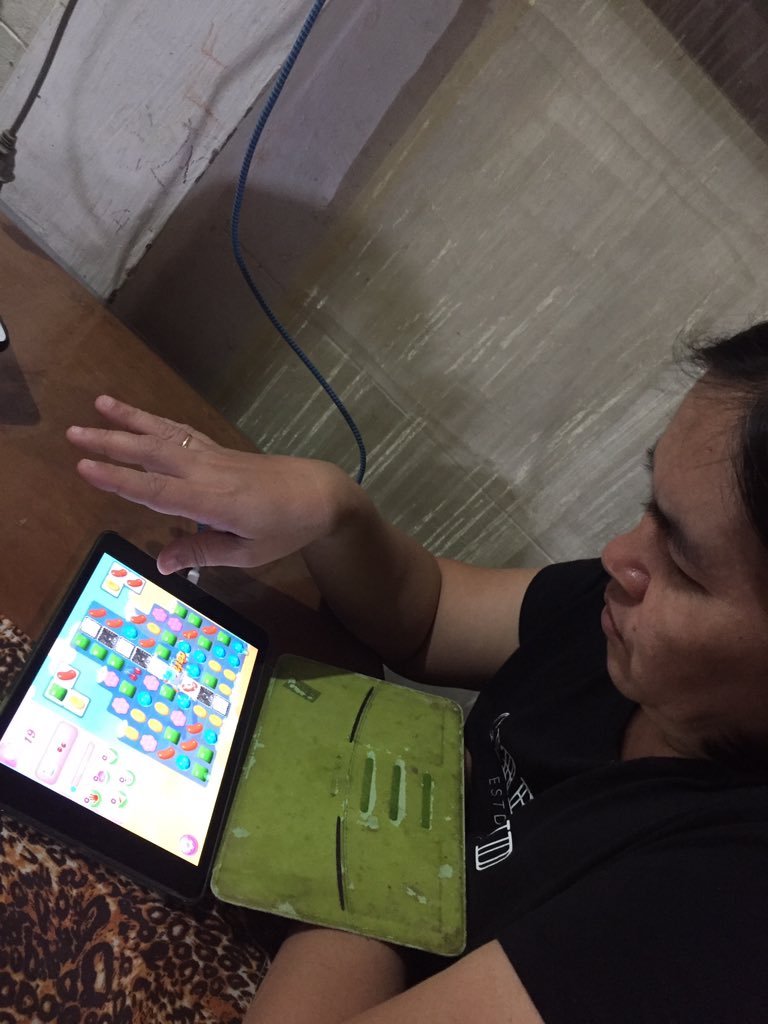 Harry_Mavin's tweet photo. Flex ko lng mama kong level 1794 na sa candy crush!!!
#cheerdontjeer
#grumpygamer https://t.co/HzaKbZnu6g