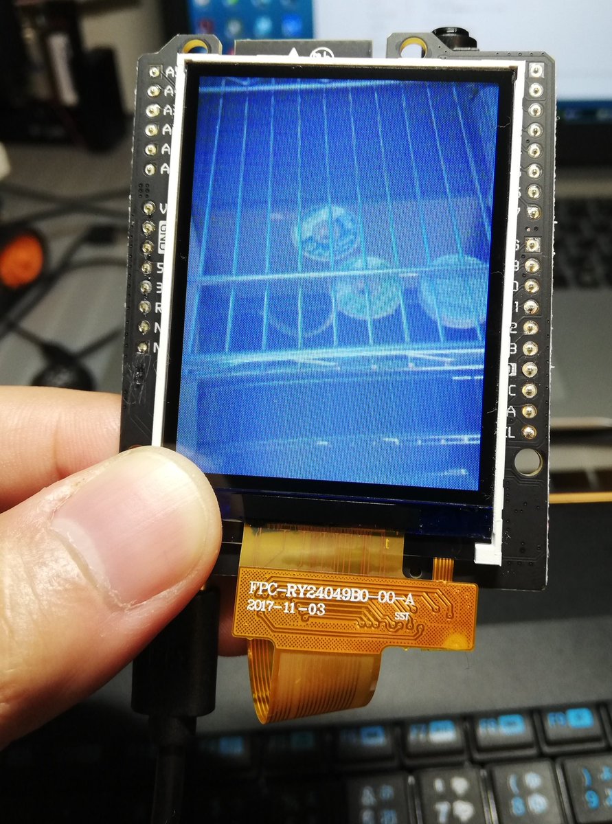 H0meMadeGarbage's tweet image. とりあえずカメラとディスプレイは出来たけど たしかにケースないと辛いな
#Maixduino