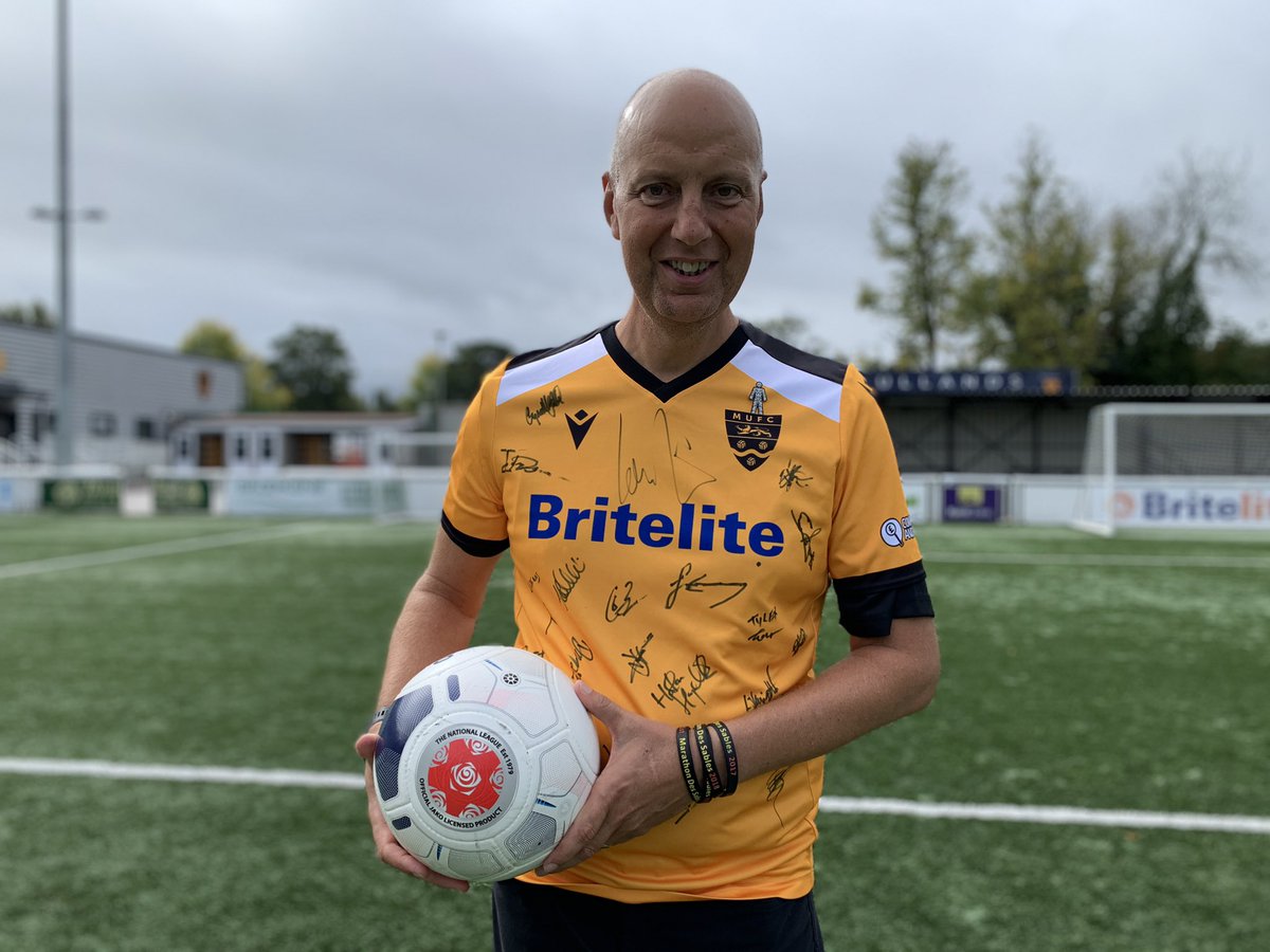 thekevinwebber's tweet photo. Half way through my 3 marathons in 3 days for Manarama and Prostate Cancer UK , had the warmest welcome at Maidstone United, presented to the 1st team about making the most of it and prostate cancer awareness. #theteamforme #giveandgo  #menwearewithyou https://t.co/Cor3l5sVAs