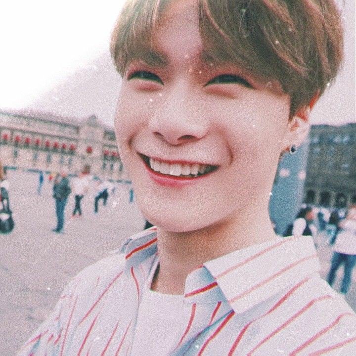 mootnbin's tweet image. Halo @VYOFFICE 

Nama saya Bin sebagai Moonbin Astro, Kampung halaman saya di Cheongju, Korea Selatan. 

Bolehkah saya mendapatkan followback dari @VampireYaoi?