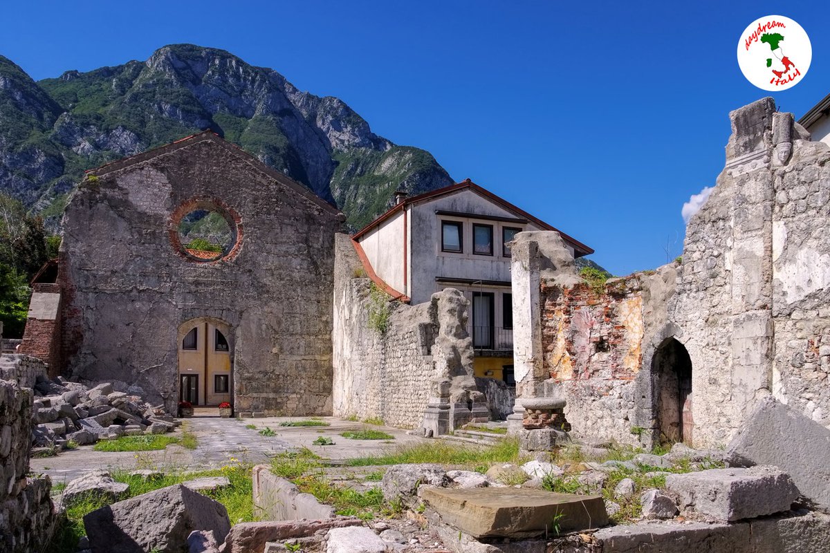 DaydreamItaly's tweet photo. Venzone, Friuli Venezia Giulia

Venzone is a small historic village in Friuli Venezia Giulia surrounded by a beautiful natural setting. The backdrop to the village are the beautiful mountains rich in forests that hosts a rich mountains’ fauna.

https://t.co/Yzzntkx3DT https://t.co/skOWao1I7w