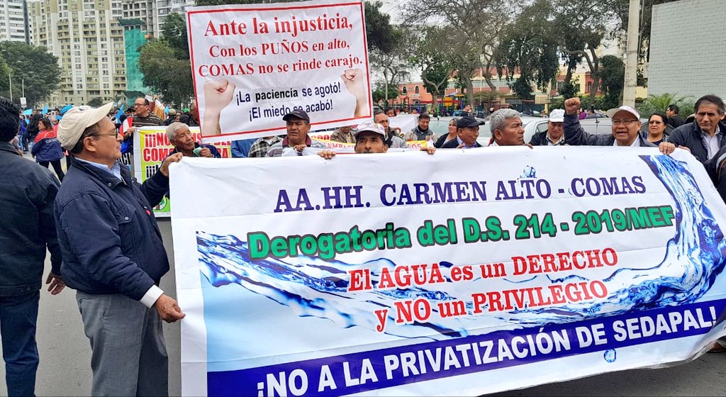 oraciopacori's tweet photo. Como Presidente de la #ComisionDeVivienda🏘️ y miembro de @NuevoPeruGP rechazo la privatización de @SedapalOficial. Respaldo la marcha por la defensa del agua. Esta semana nos reunimos con @FENTAPERU #ElAguaEsUnDerecho https://t.co/67TBRzbnKj