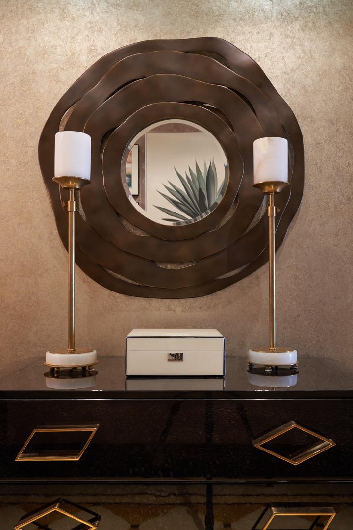 CG_UK's tweet photo. Four exquisitely carved concentric #wood shaving circles surround a round #mirror glass, creating a stunning "apple peel" design.Order CG Epluchent mirror at #ChristopherGuy UK
020 3397 2410
uk@christopherguy.com
#accessories #artdeco #design #homedecor

Photo credit: Ryan O'Hara https://t.co/bjPsmEbszf