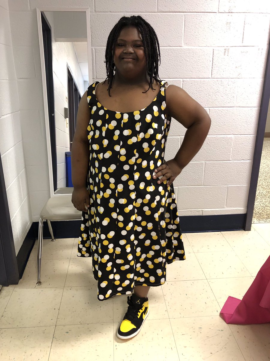 DILministries's tweet photo. Check out how her shoes match!! This girl has some style. So excited she found the perfect fit for homecoming! #dressedinlove2019 https://t.co/9K793cXKnI