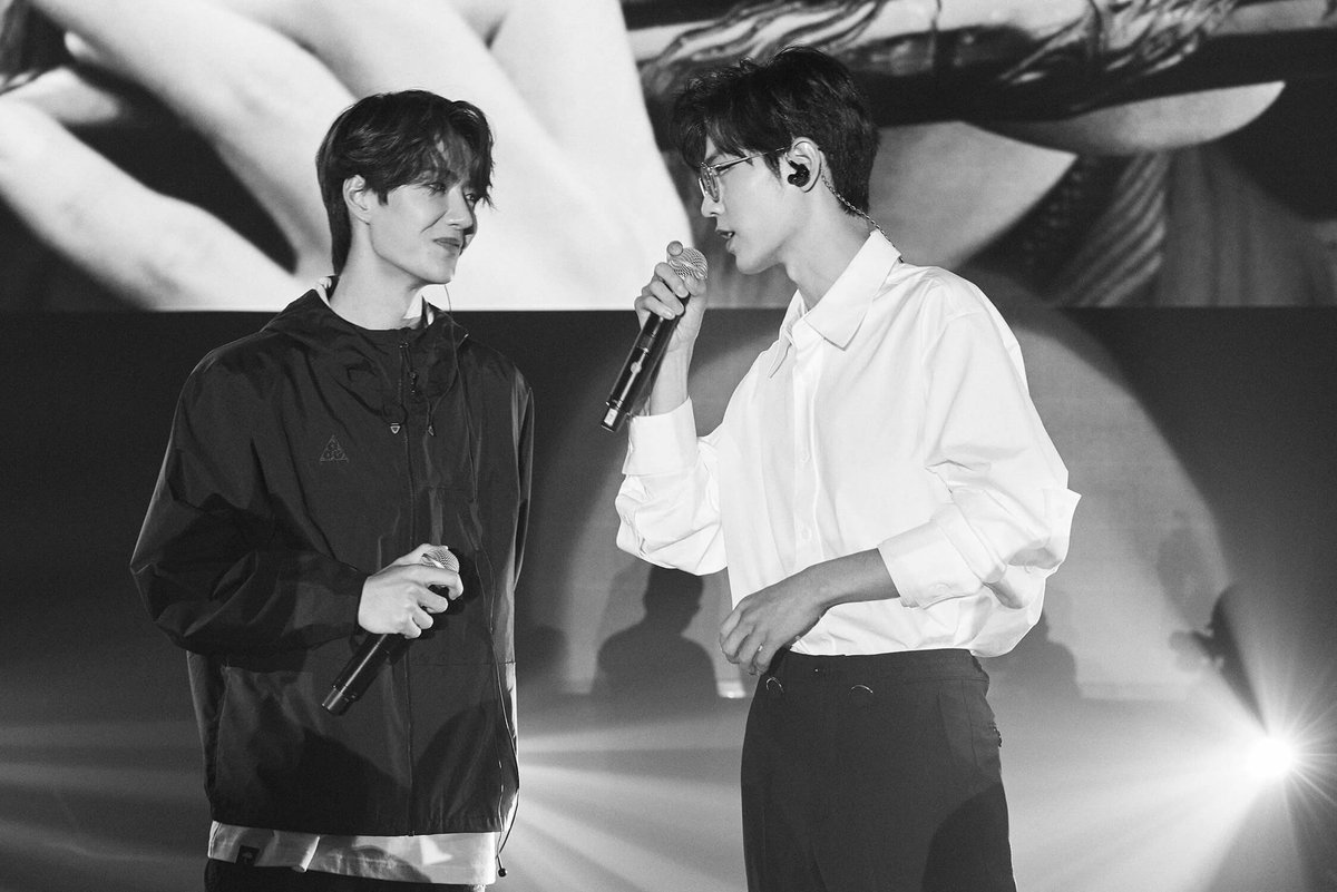 BoJunYiXiao_TH's tweet image. 190926 Bazaar Update
—พวกเราจะจดจำฤดูร้อนนี้ตลอดไป