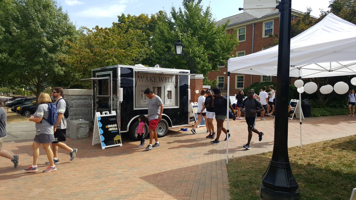 sethlooney's tweet photo. #WakeWell by @wfufacilities got you covered today at the annual Brian Piccolo foundation fund raiser HIT THE BRICKS! Get out and turn some laps! Cold water is on us! @SustainableWFU https://t.co/8QLlEDBr47