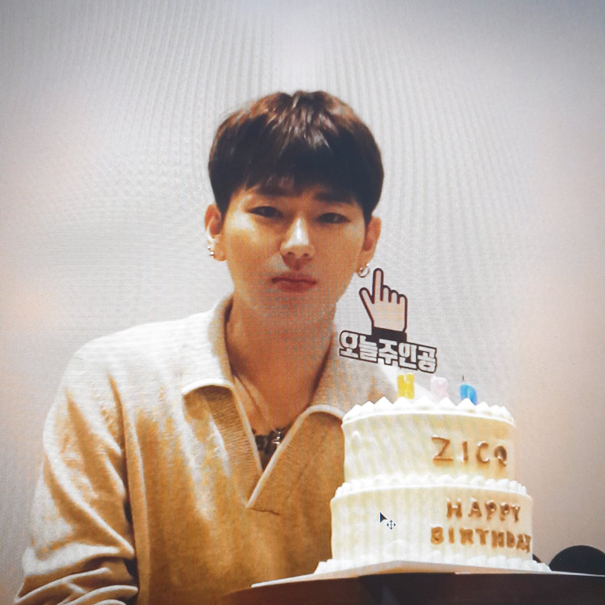 withbeebee's tweet image. 게으름뱅이 반성해라 진짜 ;