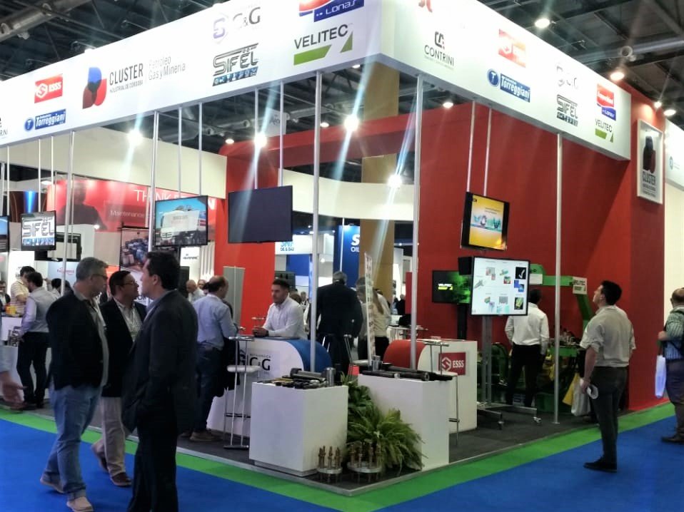 AgenciaProCba's tweet photo. Programa #IntraNacional 🇦🇷 #AOG2019
Último día en Expo Argentina Oil & Gas
💪9 empresas cordobesas exponen en stand de #ProCórdoba y el @clusterPGMcba:
@Rappachiani #Contrini #ESSS #BertottoBoglione #Velitec #MetalúrgicaGerbaudo #MetalurgicaCyG #SifelSRL #Torregiani
✅Apoya #CFI https://t.co/Z5x7nKDbeC