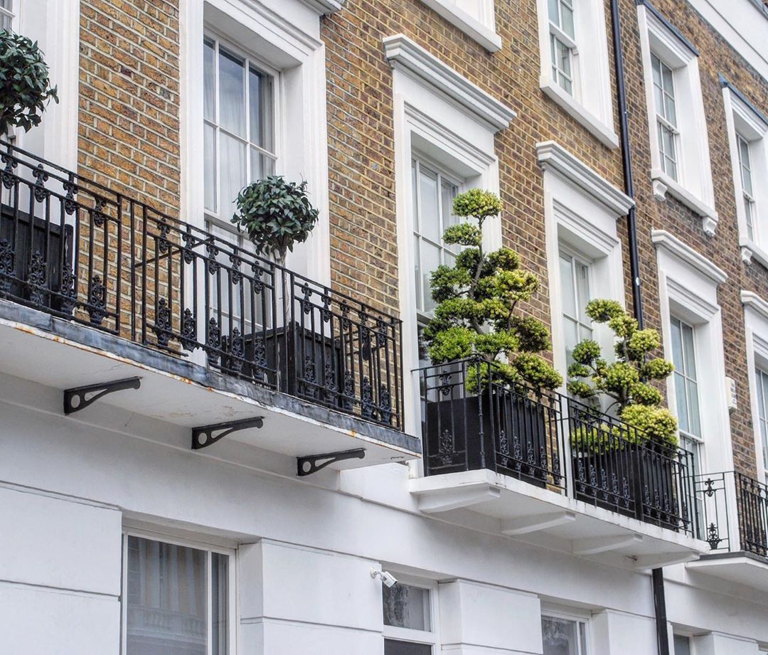 H Barnes & Co tweet media