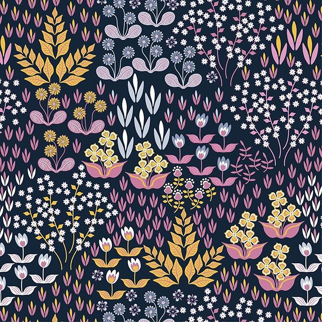 patternbank's tweet image. Minute Details - Seamless Floral Vector Pattern by Kirsty Kaye. Shop @patternbank → patternbank.com/kirstykaye/des…

 ☀️ #patternoftheday #patternaday #surfacepattern #surfacepatternprint #surfacepatterncommunity #seeingthepretty