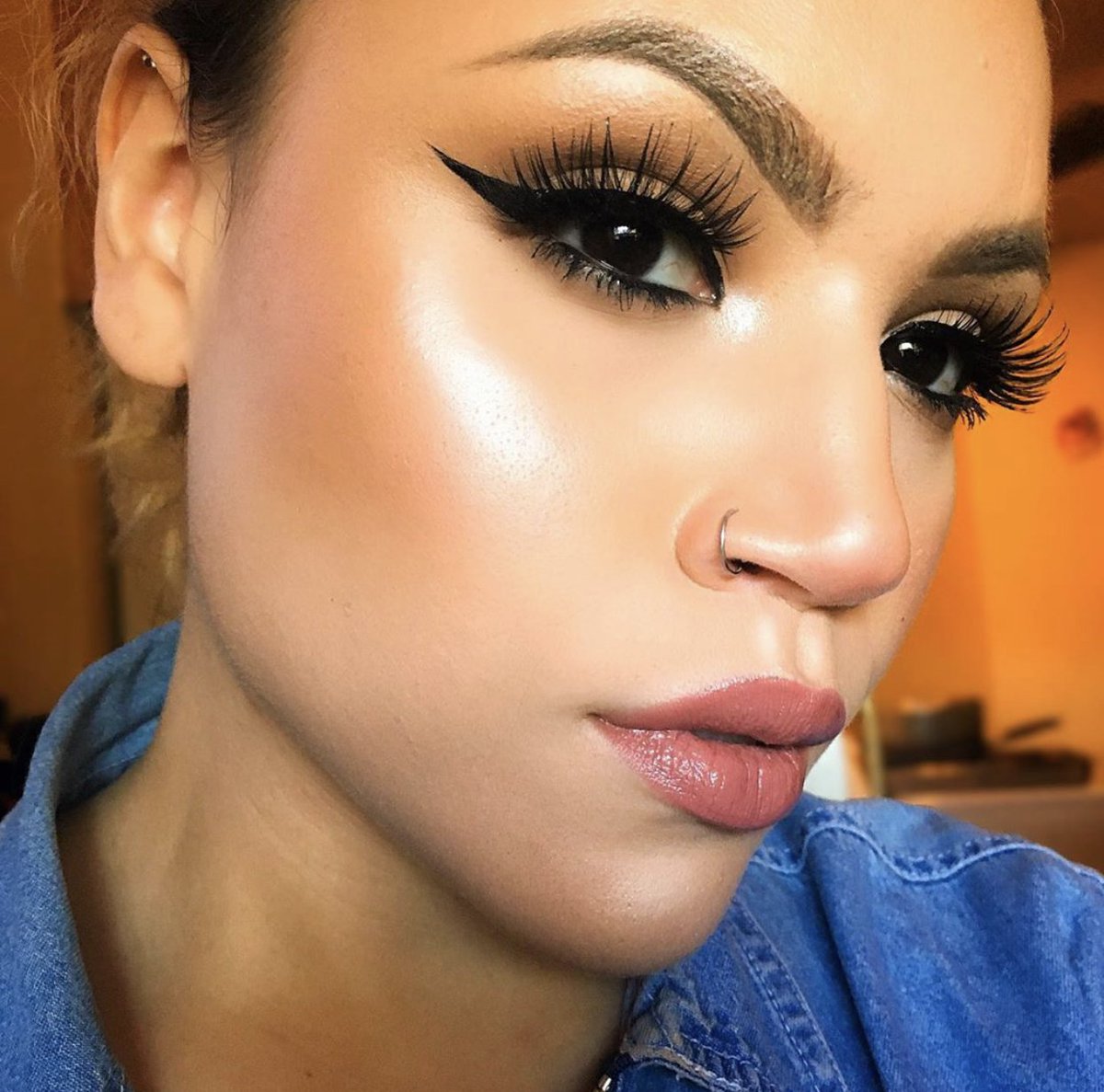 makeup obsession mega highlighter