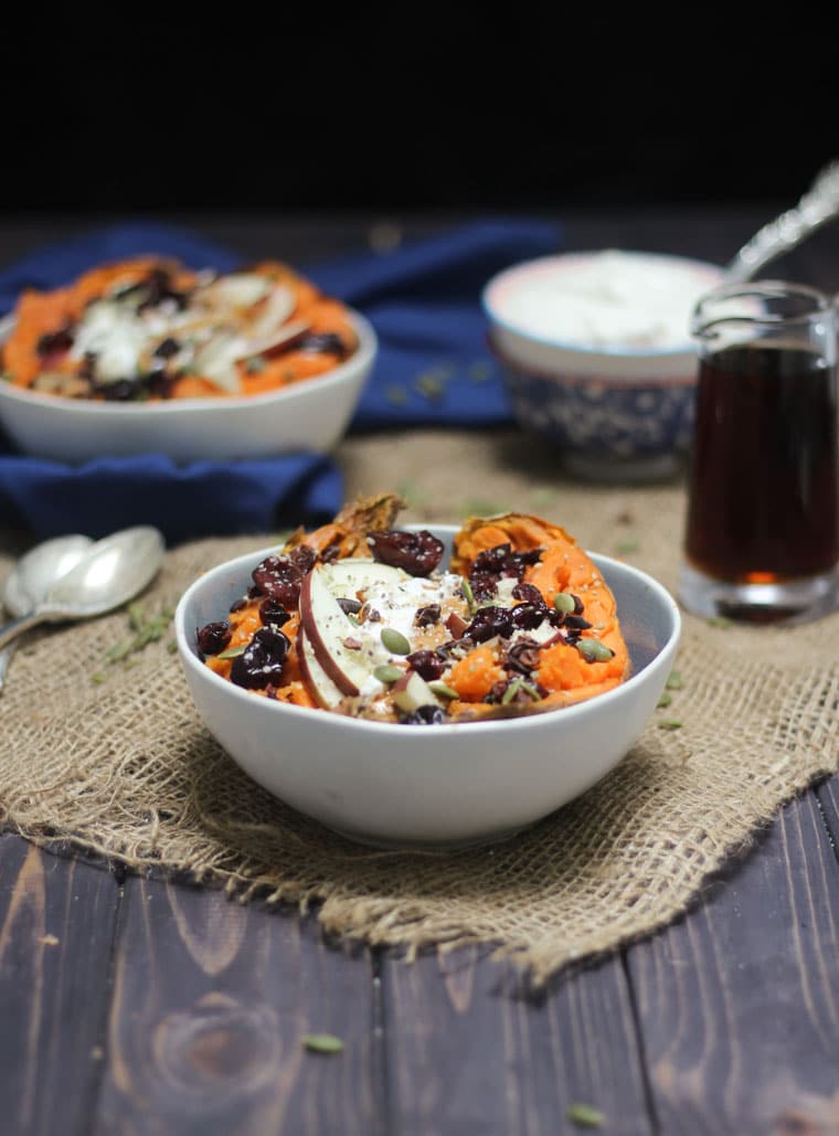 EMUnutrition's tweet photo. Looking for a quick, nutritious recipe for breakfast? Look no further. Check out this sweet potato breakfast bowl, which takes about five minutes with the microwave.

https://t.co/WM1HLUHQqf https://t.co/r09FX8DTY7