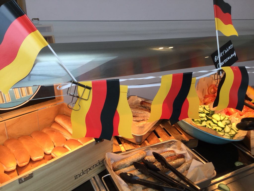 THLanguages's tweet photo. Thanks to our wonderful catering team for their delicious contribution to European Day of Languages. Lecker! Délicieux! ¡Qué rico! https://t.co/MQJ7w6rrpH