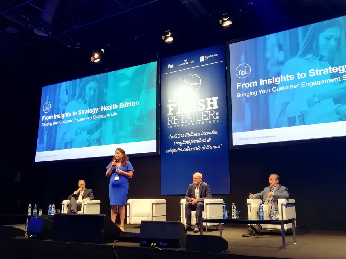 RetaiI_Italy's tweet photo. Sul palco di #FreshRetailer:  Priya Aggarwall di #TescoUK e #Dunnhumby, Adriano Battegazzore di #MetroGermania e Frederic Perodeau dell'#InstitutFrançaisduMerchandisingFrancia

#Retail #GDO #Innovation #Technology #Event #Milan https://t.co/2lEPLCp4mH