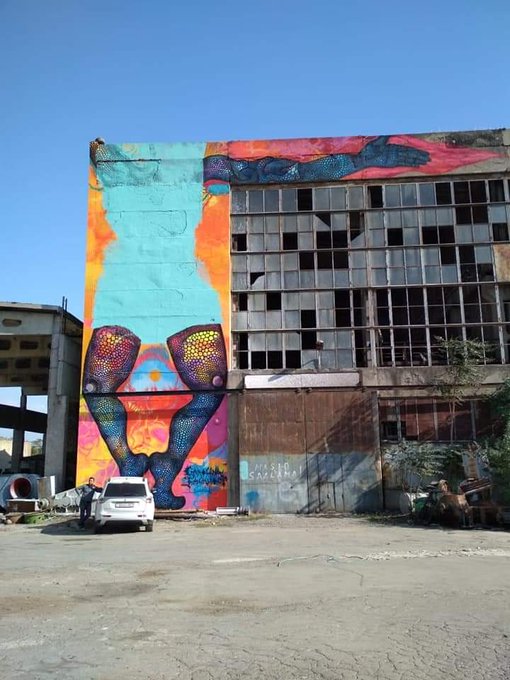 View image on Twitter