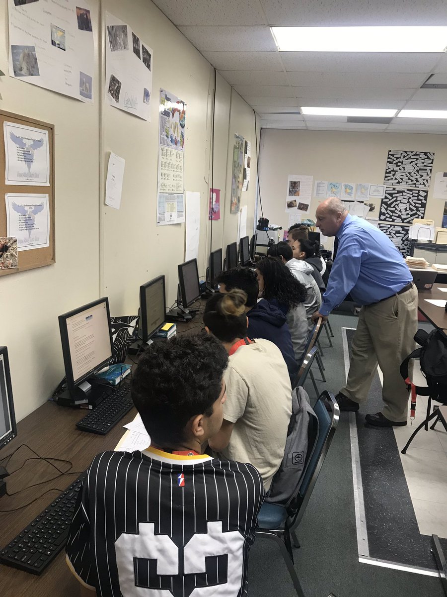 Working on different types of tissues at Crispus Attucks.  <a href="/LincolnIU12/">Lincoln IU12</a>