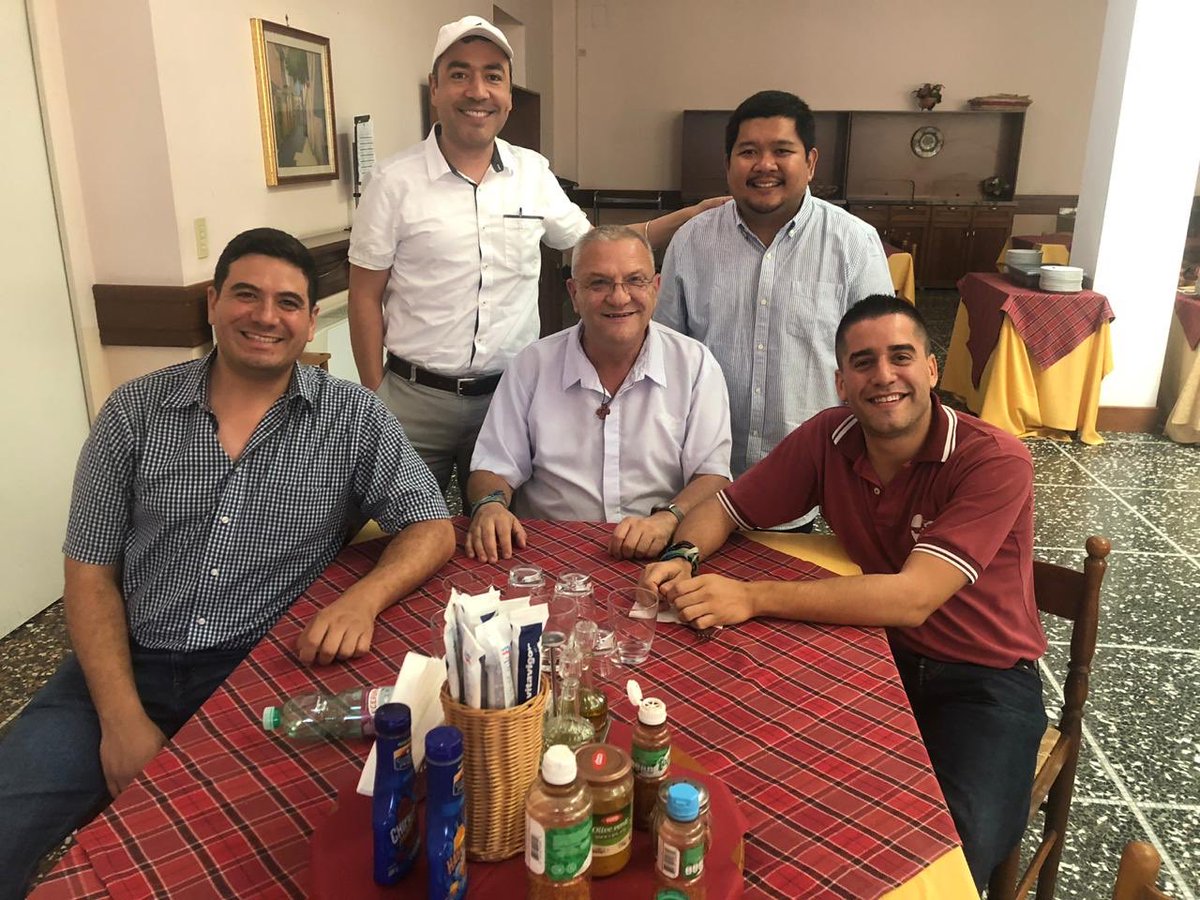 rafmatas's tweet photo. Roma: Sesión de reflexión compartida del Consejo General y el Secretariado de Asociación sobre la “Carta de Identidad de la Familia Lasaliana”. Posteriormente mesa compartida con parte de Fratelli Libano y Hermanos de Mexico y USA con Keane Palatino. https://t.co/HpwQCBcu79