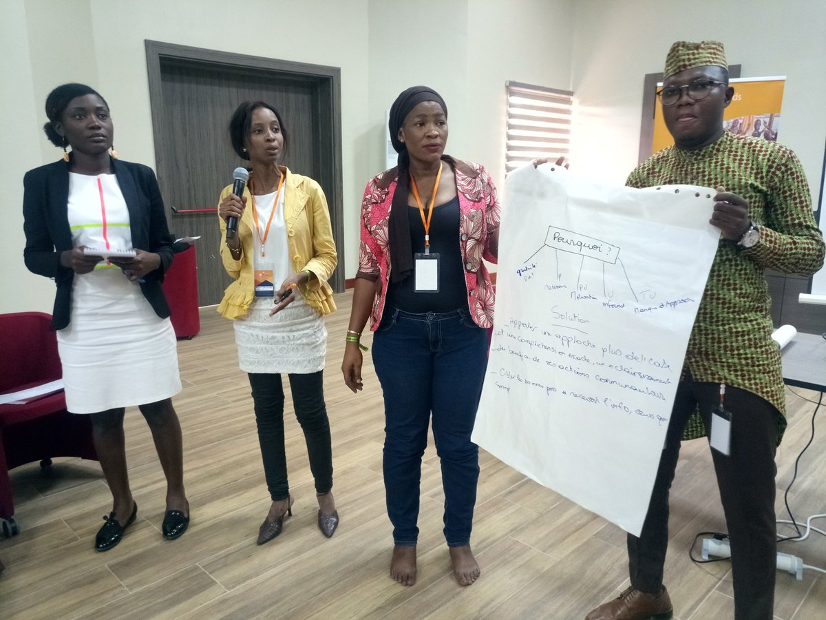 ashokaafriquefr's tweet photo. Séance de restitution du groupe n1 à travers un processus de design thinking comment comprendre son problème. #amexlead #SocEnt @AshokaAfriqueFr @AshokaAfrica #MambaSouare https://t.co/r4zqomtCgJ