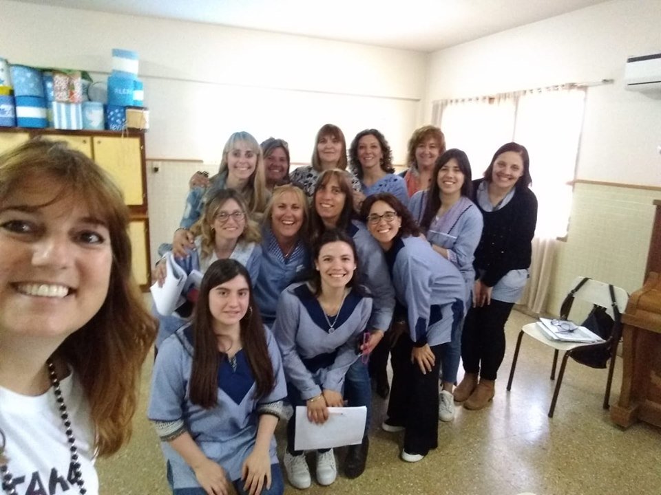 DEIBuenosAires's tweet photo. En el Jardín N° 901 de la localidad de #Bragado, se llevó adelante el día martes 24 de septiembre un #abcDocentes. Agradecemos la disposición de todo el equipo docente, la presencia de la Inspectora del Nivel y la invitación de la Vicedirectora. https://t.co/uZVoBeTq26
