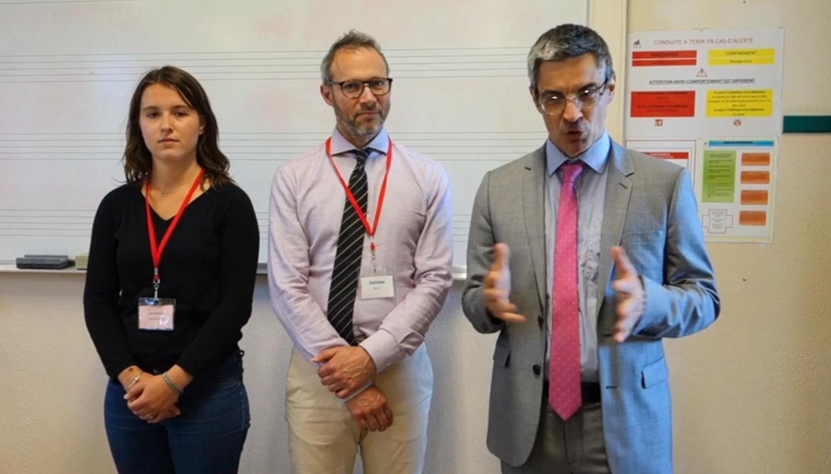 CultureMath's tweet photo. Agrégation externe de mathématiques : des vidéos pour préparer l'oral sans stress https://t.co/XxivljxsLd
@Apmep_Nat @CTorossian_Off @eduscol_maths @EnseignerDemain https://t.co/ebbY3DeY9l