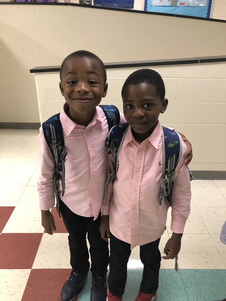 What happens when #StartWithHello Week merges with Fall #picture day? You get a chance to tell someone how awesome they look!! <a href="/UMatterinUCPS/">UCPS Social and Emotional Health</a> @UCPS_MonroeNC <a href="/AGHoulihan/">Andrew G. Houlihan</a> <a href="/JaredWorthingt1/">Jared Worthington</a> @jttopp