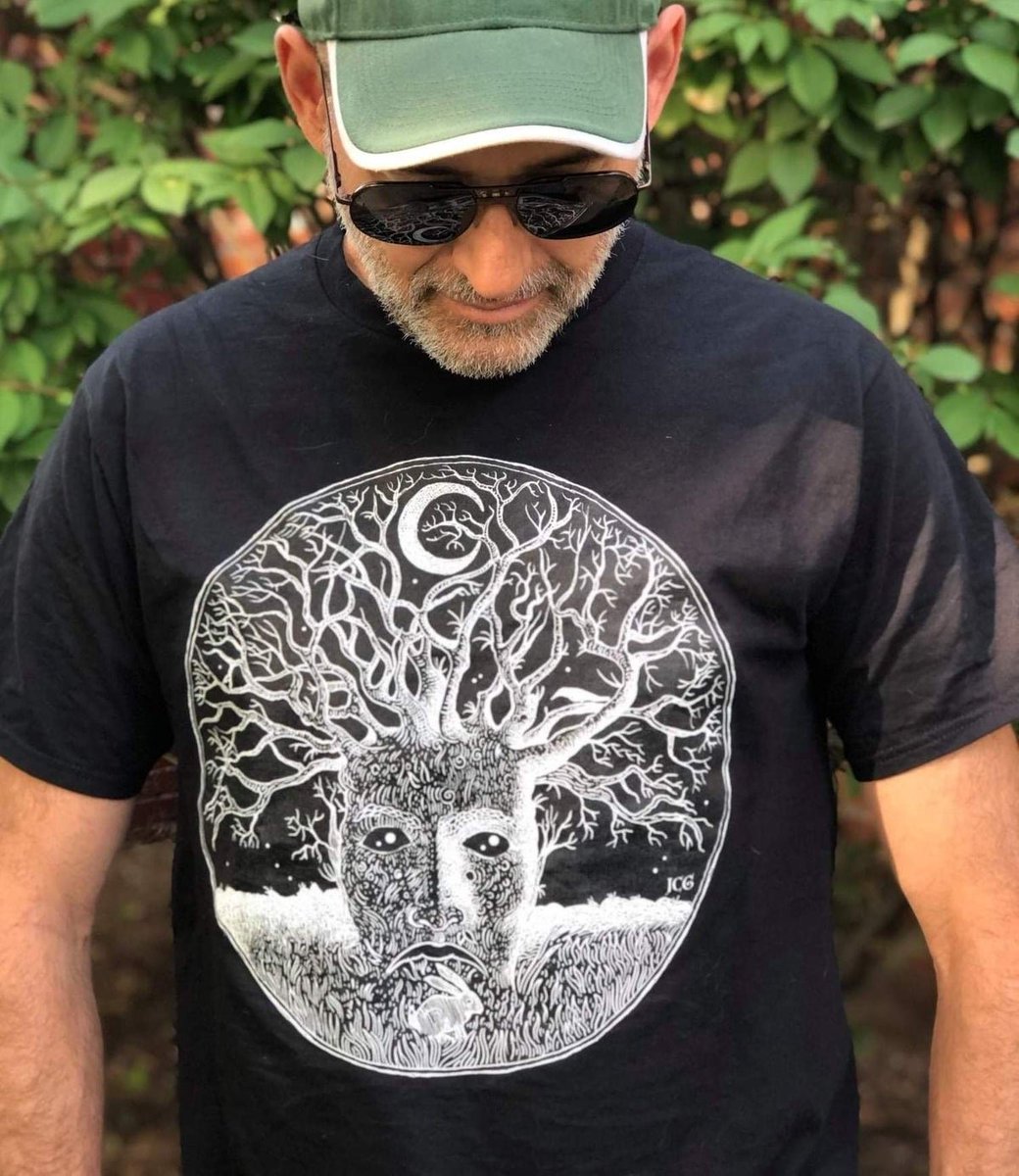 ArlenesArtist's tweet photo. Limited Edition #TeeShirts: The Greenman by #JonChristopherGernon are now available at #ArlenesArtistMaterials. Click the link to get yours or stop into the store. Available while supplies last. https://t.co/BDAcnDEj2O
#upstateny #nymade #hudsonvalleymade #nymakers #andnorth https://t.co/8IYnbKFiiR