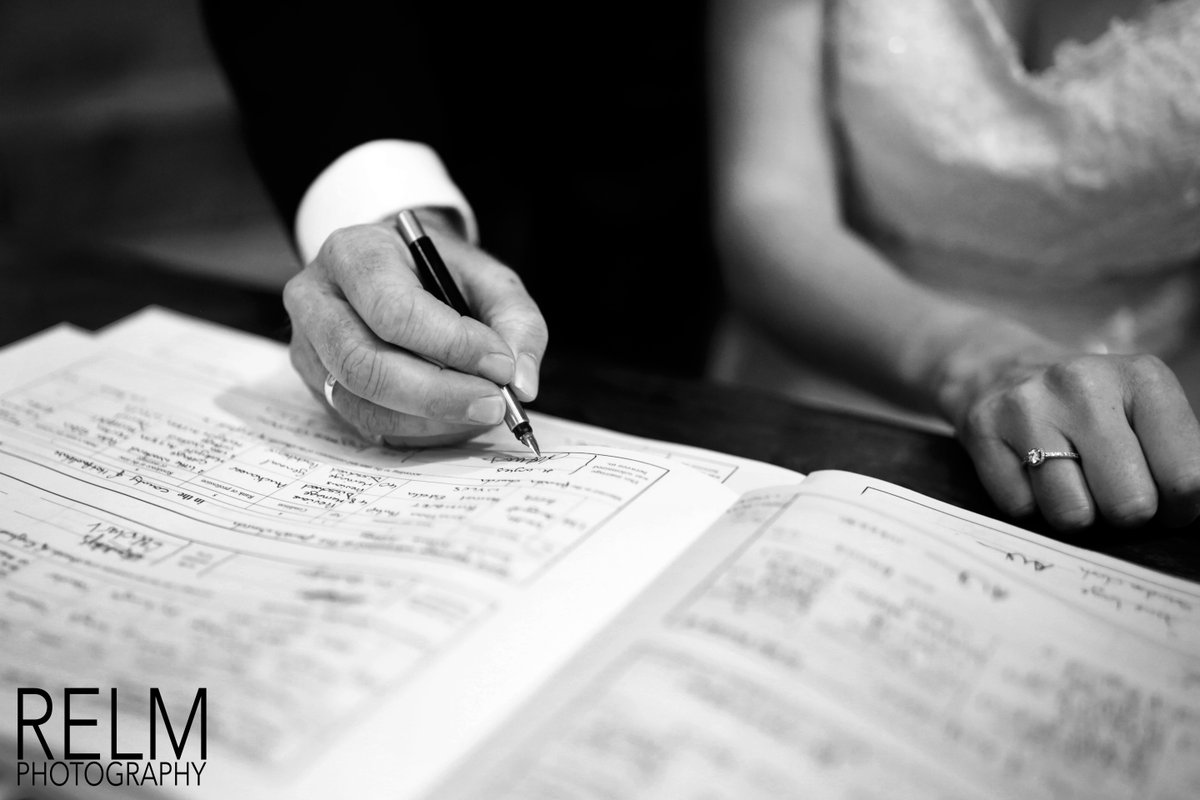 RhondellU's tweet photo. Officially Yours!
#RELMPhotography #WeddingPhotographer #WeddingPhotography #Photographer #Photography https://t.co/jjW1i8VG40